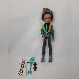 Monster High Sweet 1600 Clawd Wolf With Accessories